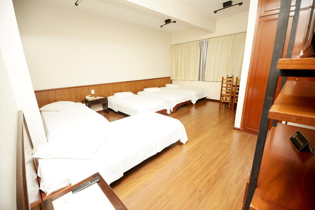 Galatas Central Hotel Patos de Minas Kültér fotó