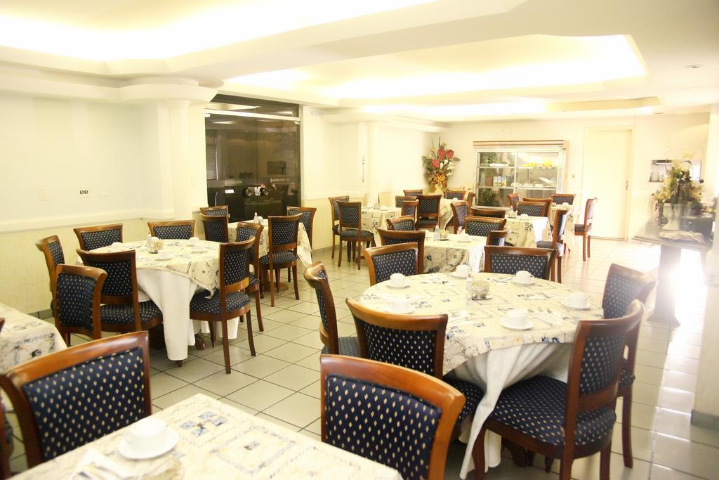 Galatas Central Hotel Patos de Minas Kültér fotó