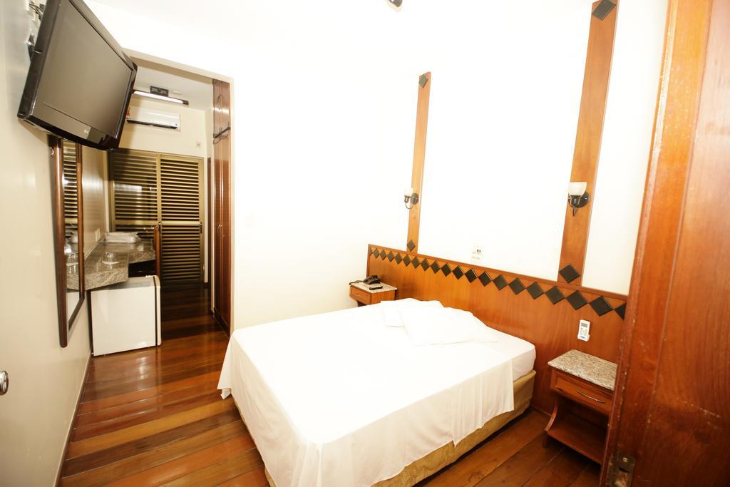 Galatas Central Hotel Patos de Minas Kültér fotó
